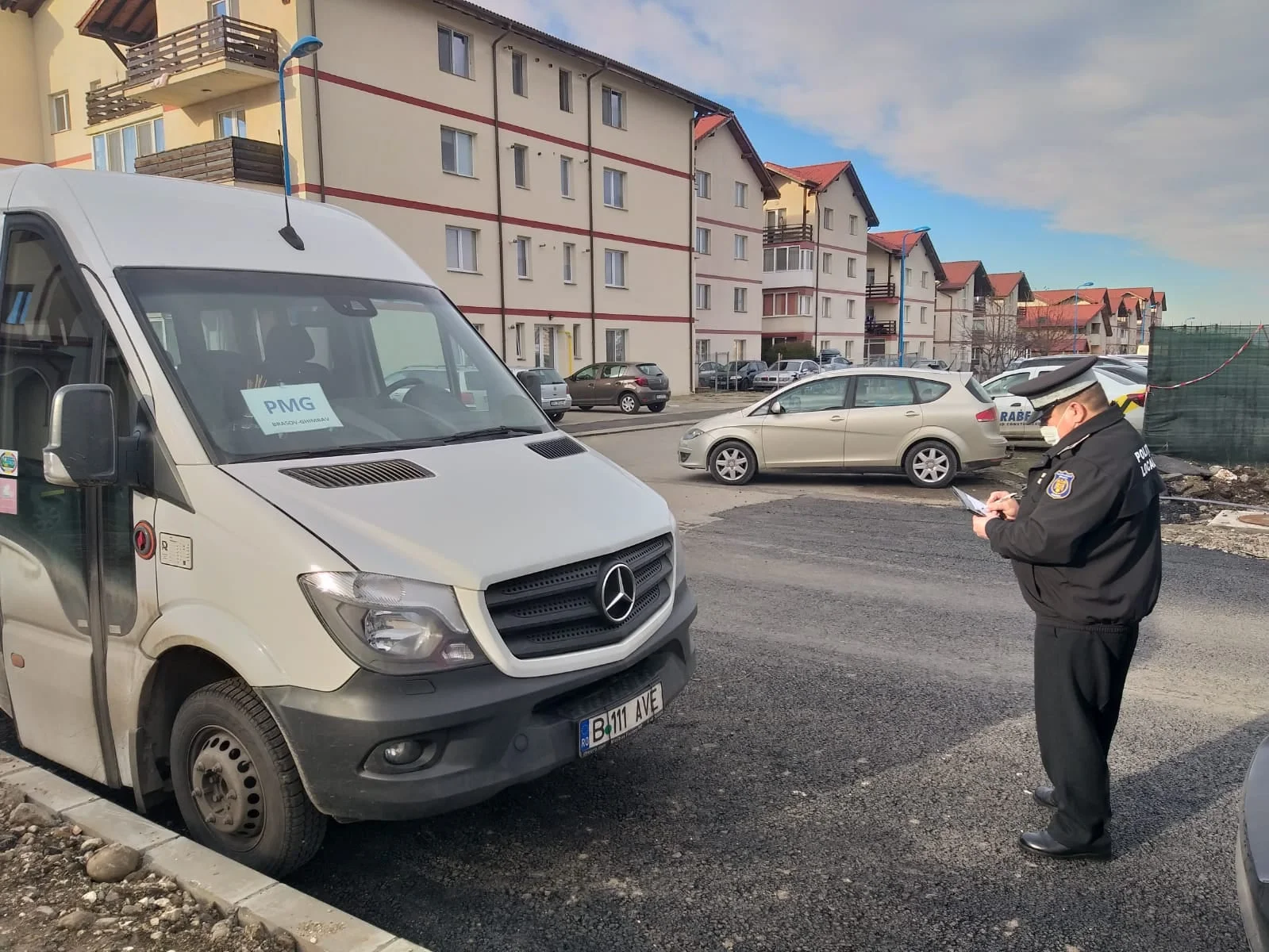 Foto Brașov. Amenzi pentru parcare neregulamentara 1