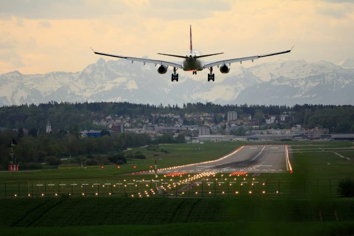 Adrian Veştea: Aeroportul Brașov va avea un turn de control virtual 1