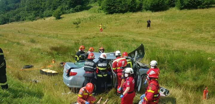 (Foto/Video) Accident Brașov. Carambol cu 6 mașini, pe str. Zizinului. Momentul impactului 5