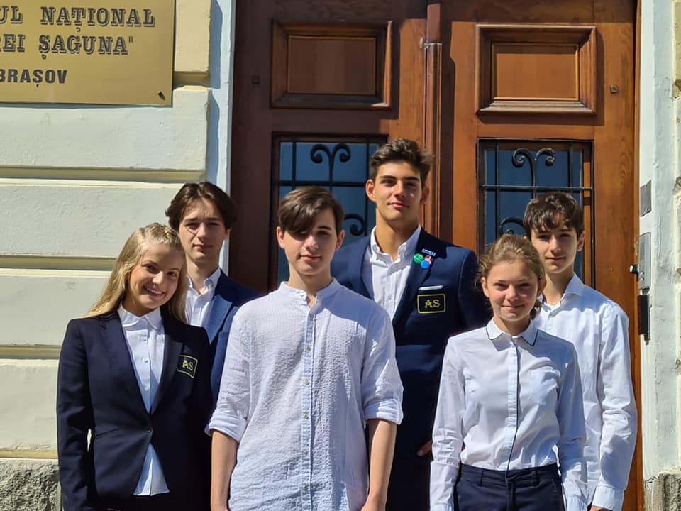 Brașov. FELICITĂRI! Medalii de Aur și bronz pentru elevi de la Șaguna la concursul Internațional IYNT 2021 Almaty 1