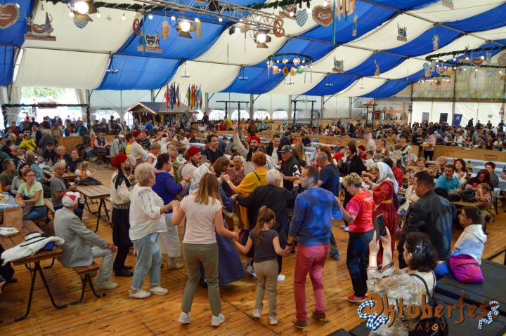 Oktoberfest Brașov, într-o nouă locație, din 30 august. „Zona e faină de numa numa și mall-ul Coresi aproape” 1