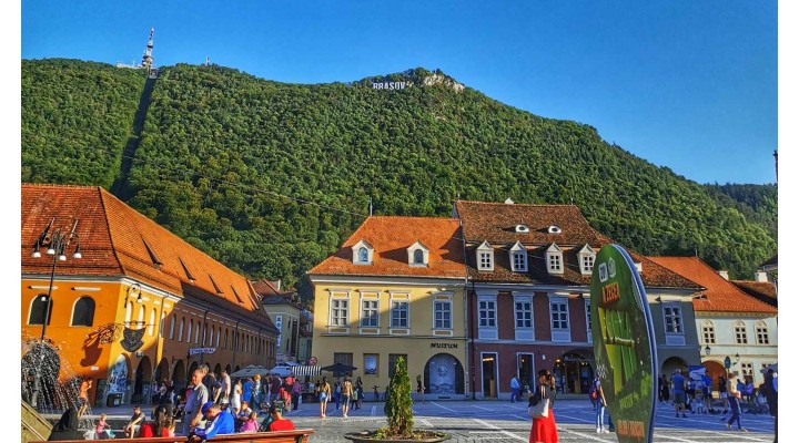Brașovul frumos. Rezervările de toamnă, dublu față de Sibiu, dublu față de Cluj 1