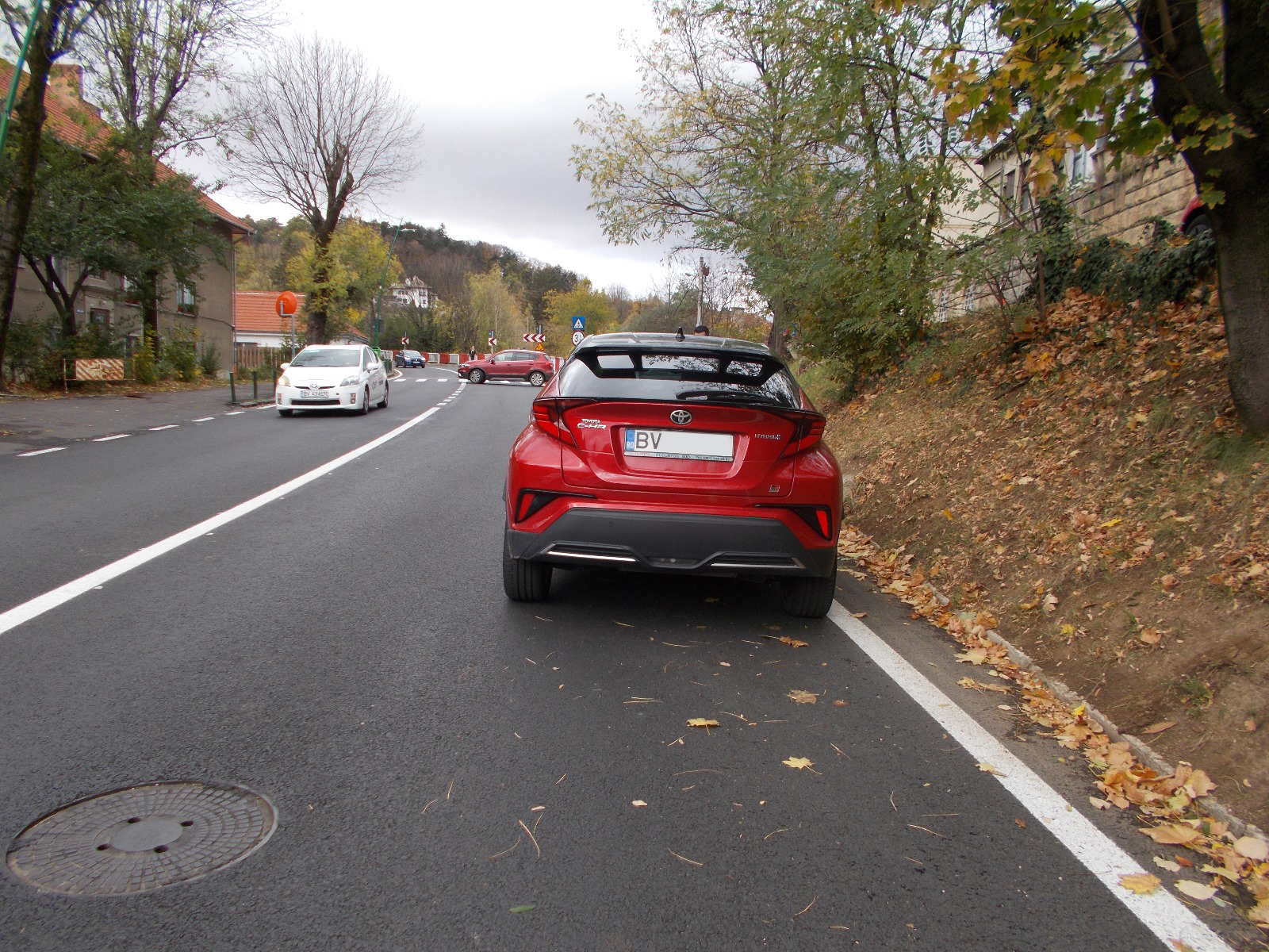 Foto Brașov. Doar 146 de autoturisme ridicate. Poliția și Primăria protejează în continuare mașinile parcate pe trotuare 4
