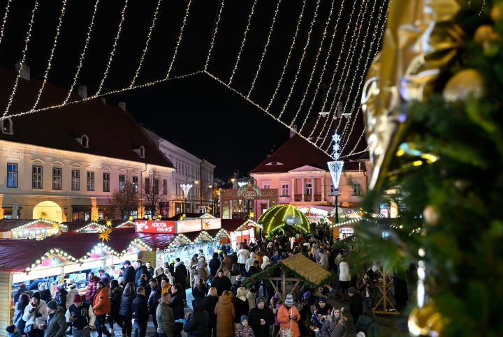 (Foto/Video) S-au deschis Târgurile de Crăciun de la Sibiu și Craiova 2