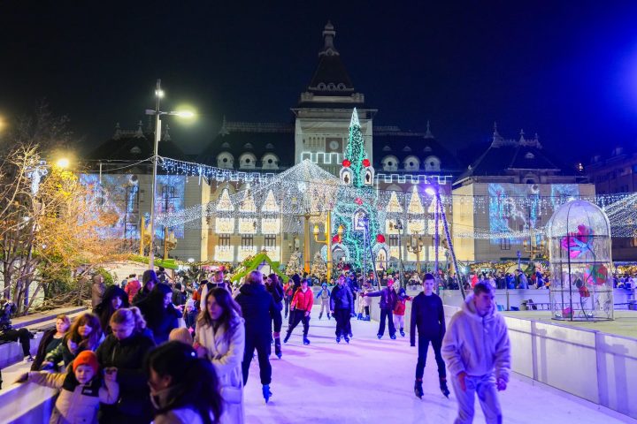 (Foto/Video) S-au deschis Târgurile de Crăciun de la Sibiu și Craiova 6