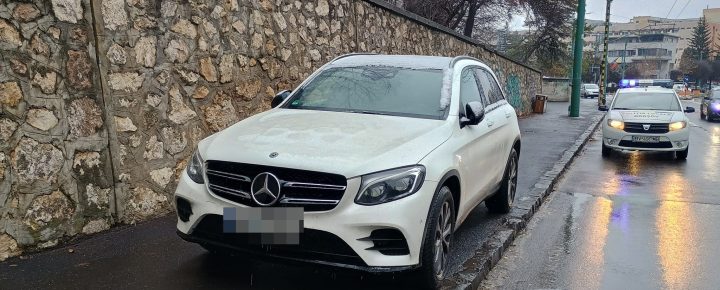 Brașov. Poliția Locală a mai ridicat 57 de autoturisme parcate ilegal 4