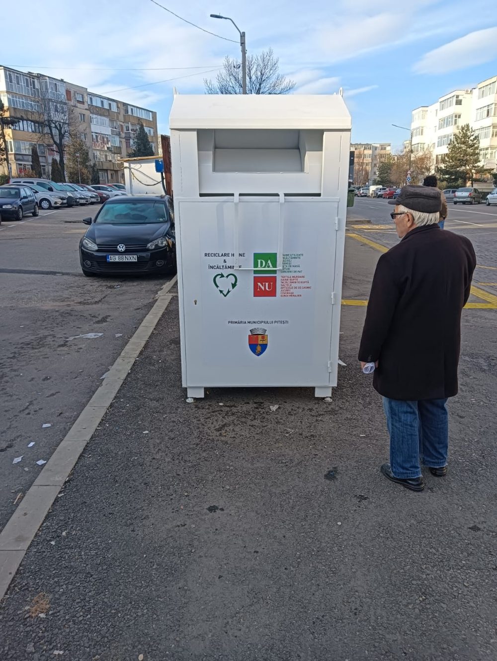 Reciclarea hainelor vechi devine obligatorie. Ce trebuie să facem de anul acesta cu ele 4