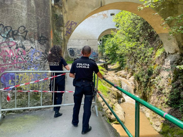 Brașov. A început decolmatarea pârului Graft. Acces interzis pentru pietoni După Ziduri. Când se finalizează lucrările 1