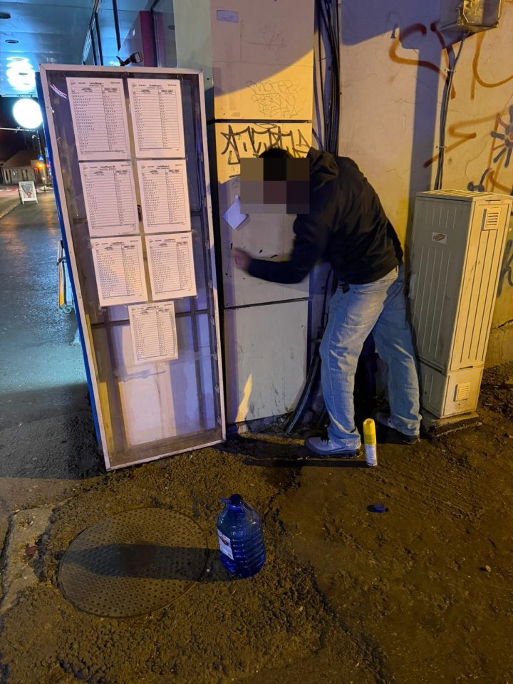 Brașov. Bandă de 8 copii, noaptea pe străzi: jaf în Piața Star și distrugeri în parcul din Centrul Civic 2