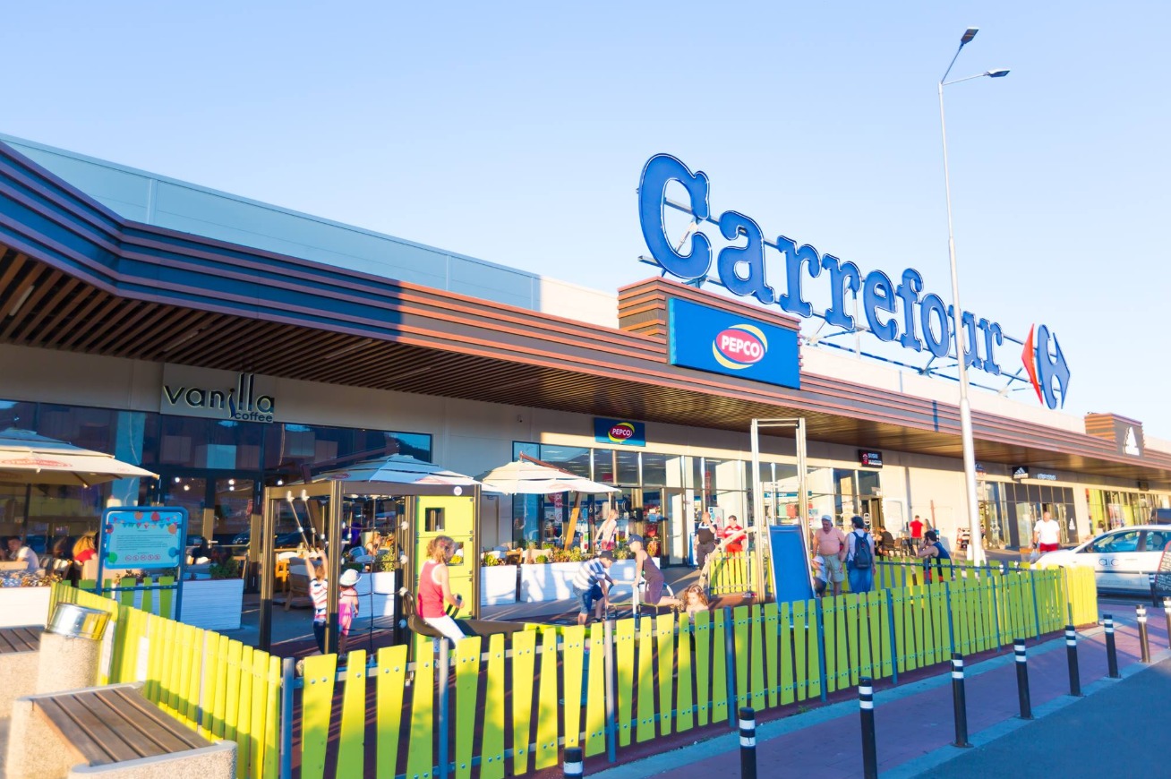 De ce vrea Carrefour să plece din România. Economistul Radu Georgescu: „Motivul este scris în situațiile financiare publicate ieri de Carrefour”. 1 De ce vrea Carrefour să plece din România. Economistul Radu Georgescu: „Motivul este scris în situațiile financiare publicate ieri de Carrefour”. 1