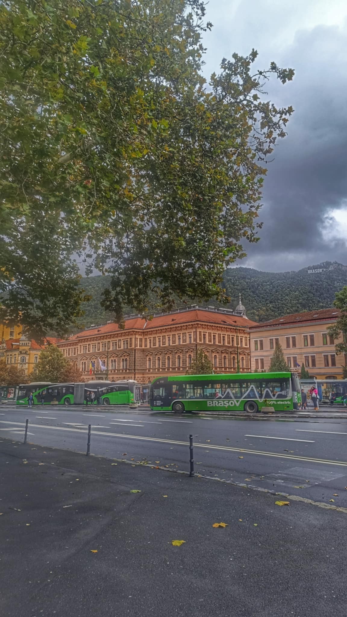 Brașov. RATBV modifică orarele pe liniile 2B, 9 și 56, începând de luni. Ce linie RATBV ar trebui suplimentată urgent? 1 Brașov. RATBV modifică orarele pe liniile 2B, 9 și 56, începând de luni. Ce linie RATBV ar trebui suplimentată urgent? 1