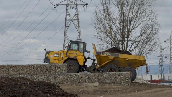 (Video) Transformare totală la Brașov! Fostele rampe de deșeuri devin parc și spațiu de agrement pentru mii de brașoveni. Cum arată acum fosta groapă de gunoi din Brașov. George Scripcaru: „După cum puteţi vedea, în doar câteva luni locul arată complet diferit” 2 (Video) Transformare totală la Brașov! Fostele rampe de deșeuri devin parc și spațiu de agrement pentru mii de brașoveni. Cum arată acum fosta groapă de gunoi din Brașov. George Scripcaru: „După cum puteţi vedea, în doar câteva luni locul arată complet diferit” 2