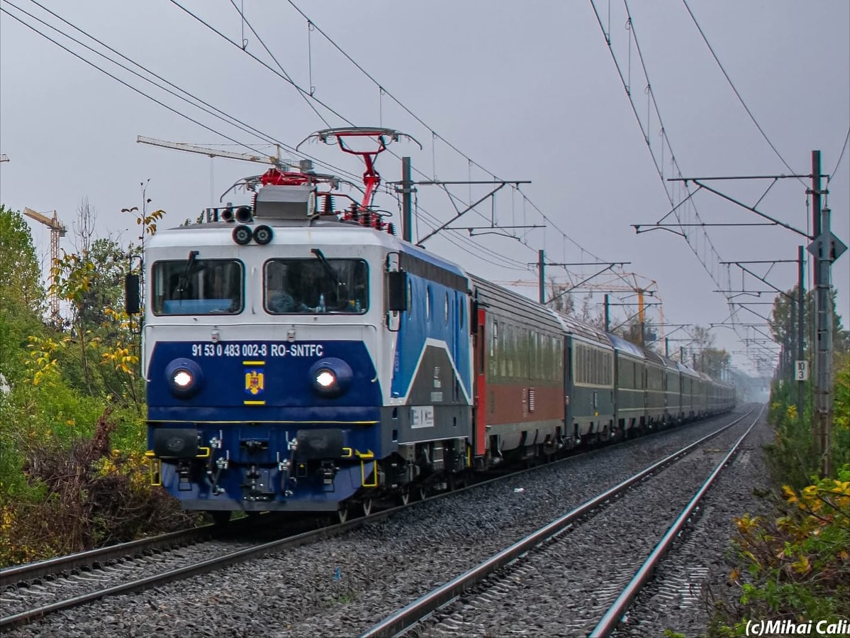(Video) A doua locomotivă electrică modernizată la SCRL Brașov a trecut testele cu succes: 160 km/h pe ruta București–Fetești, tractând 16 vagoane. „Continuăm să performăm, să inovăm și să evoluăm” 1 (Video) A doua locomotivă electrică modernizată la SCRL Brașov a trecut testele cu succes: 160 km/h pe ruta București–Fetești, tractând 16 vagoane. „Continuăm să performăm, să inovăm și să evoluăm” 1
