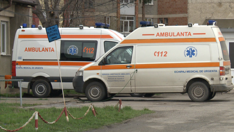 Brașov. Strigăt disperat al unei tinere doctorițe: niciun oftalmolog de gardă în județ! Copiii cu urgențe, trimiși în alte orașe. „Brașov, 2025, gardă de vineri noapte. În jurul orei 22 preiau următorul caz, un băiețel de 4 - 5 ani, cu traumatism ocular, afirmativ “și-a băgat un băț în ochi”” 1 Brașov. Strigăt disperat al unei tinere doctorițe: niciun oftalmolog de gardă în județ! Copiii cu urgențe, trimiși în alte orașe. „Brașov, 2025, gardă de vineri noapte. În jurul orei 22 preiau următorul caz, un băiețel de 4 - 5 ani, cu traumatism ocular, afirmativ “și-a băgat un băț în ochi”” 1