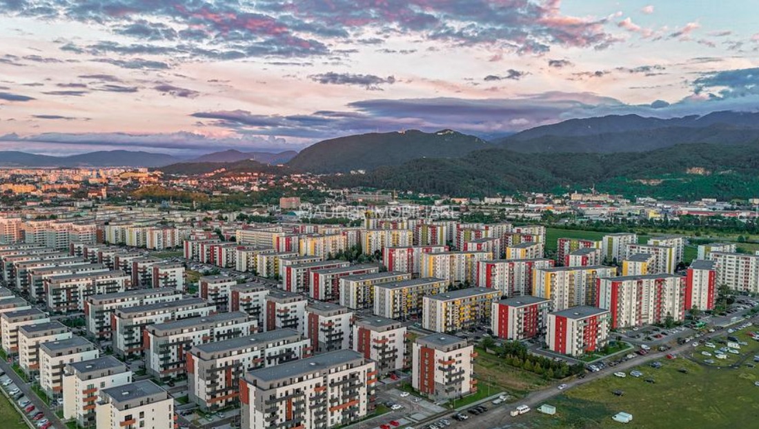 Un nou val de blocuri la Brașov. Apar noi blocuri în Avantgarden Bartolomeu. Crezi că Brașovul mai are nevoie de alte mii de apartamente? 1 Un nou val de blocuri la Brașov. Apar noi blocuri în Avantgarden Bartolomeu. Crezi că Brașovul mai are nevoie de alte mii de apartamente? 1