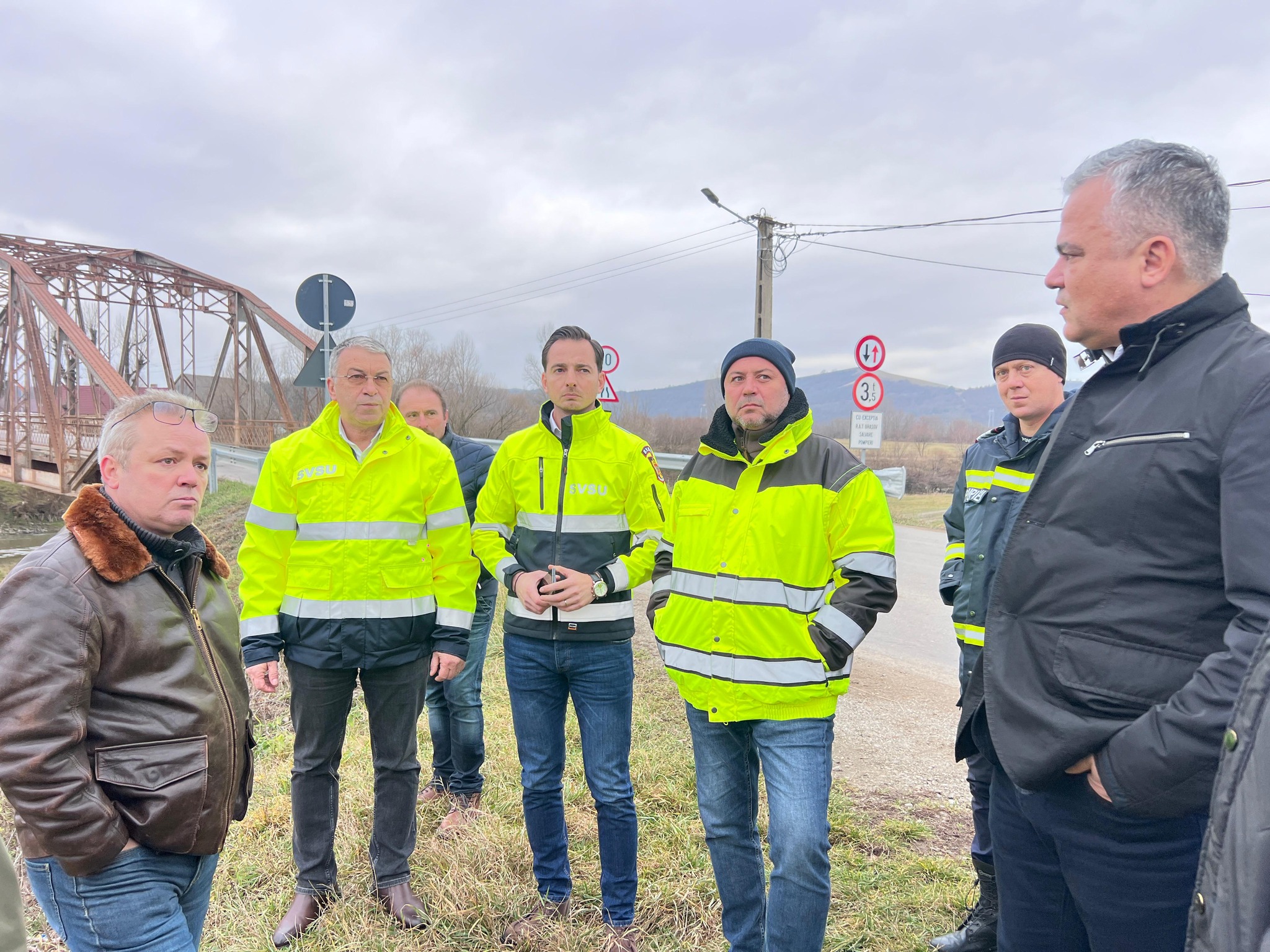 Brașov. Armata Română ar putea construi un pod de pontoane la Hărman 5 Brașov. Armata Română ar putea construi un pod de pontoane la Hărman 5