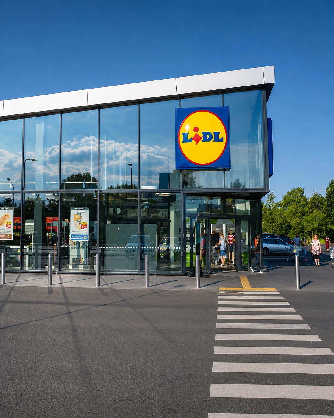 Magazinele Lidl din Brașov oferă un bonus de până la 25 de lei pentru ambalajele SGR returnate. Cum se calculează bonusul de cumpărături 1 Magazinele Lidl din Brașov oferă un bonus de până la 25 de lei pentru ambalajele SGR returnate. Cum se calculează bonusul de cumpărături 1