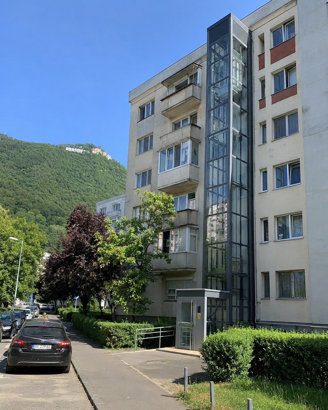 Aproape 500 de adrese din Brașov ar putea intra în programul „Lift pentru viață”. Trei condiții pot elimina multe blocuri 1 Aproape 500 de adrese din Brașov ar putea intra în programul „Lift pentru viață”. Trei condiții pot elimina multe blocuri 1