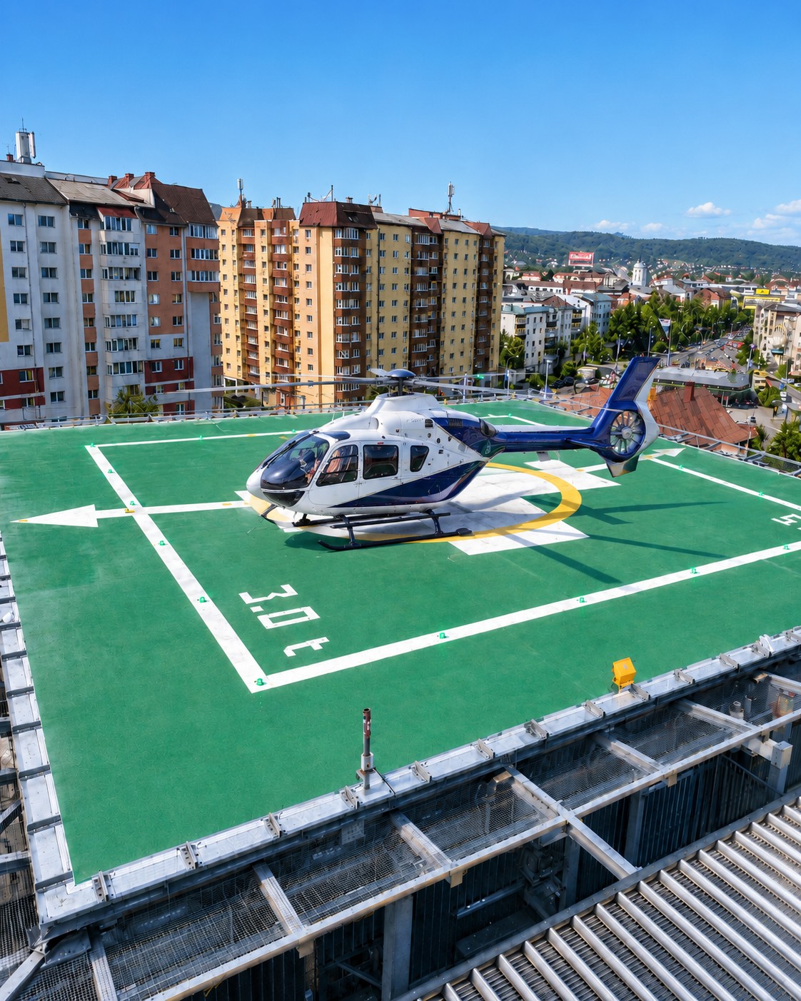 Brașov. Bloc cu heliport și piscină pe acoperiș. ROMATSA a dat avizul pentru un aparthotel cu aproape 100 de apartamente, lounge-club, piscină și heliport pe acoperiș 1 Brașov. Bloc cu heliport și piscină pe acoperiș. ROMATSA a dat avizul pentru un aparthotel cu aproape 100 de apartamente, lounge-club, piscină și heliport pe acoperiș 1